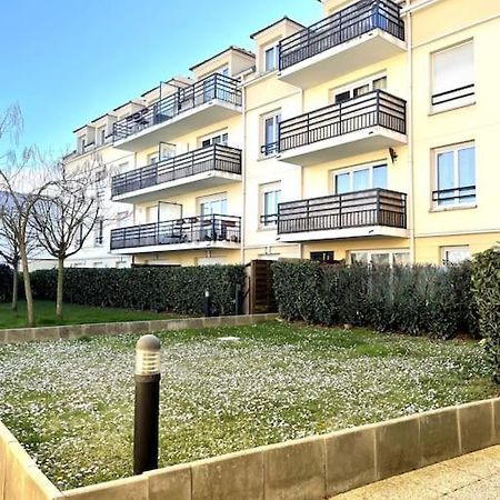 דירות סנט-אואן-ל'אומון Grand F3 A 30Mn De Paris - Terrasse + Parking Prive מראה חיצוני תמונה